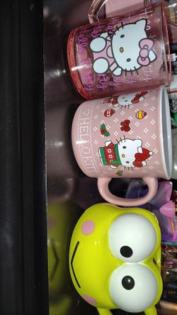 Hello kitty Mugs