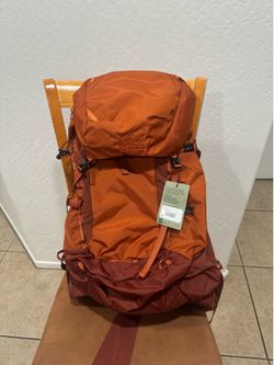 REI Woman’s Traverse 32