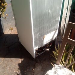 Frigidaire Refrigerator