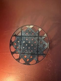 2 Round Metal Lattice Wall Decor