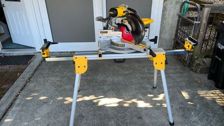 Dewalt saw and stand