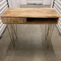 Modern Metal Leg Desk
