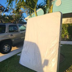 NEW QUEEN MATTRESS AND BOX SPRING - Available In All Sizes.