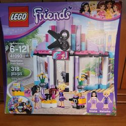 Lego Friends 41093 Heartlake Hair Salon.  Retired 2015. NEW