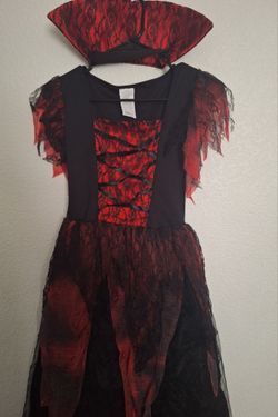 Girls vampire costume