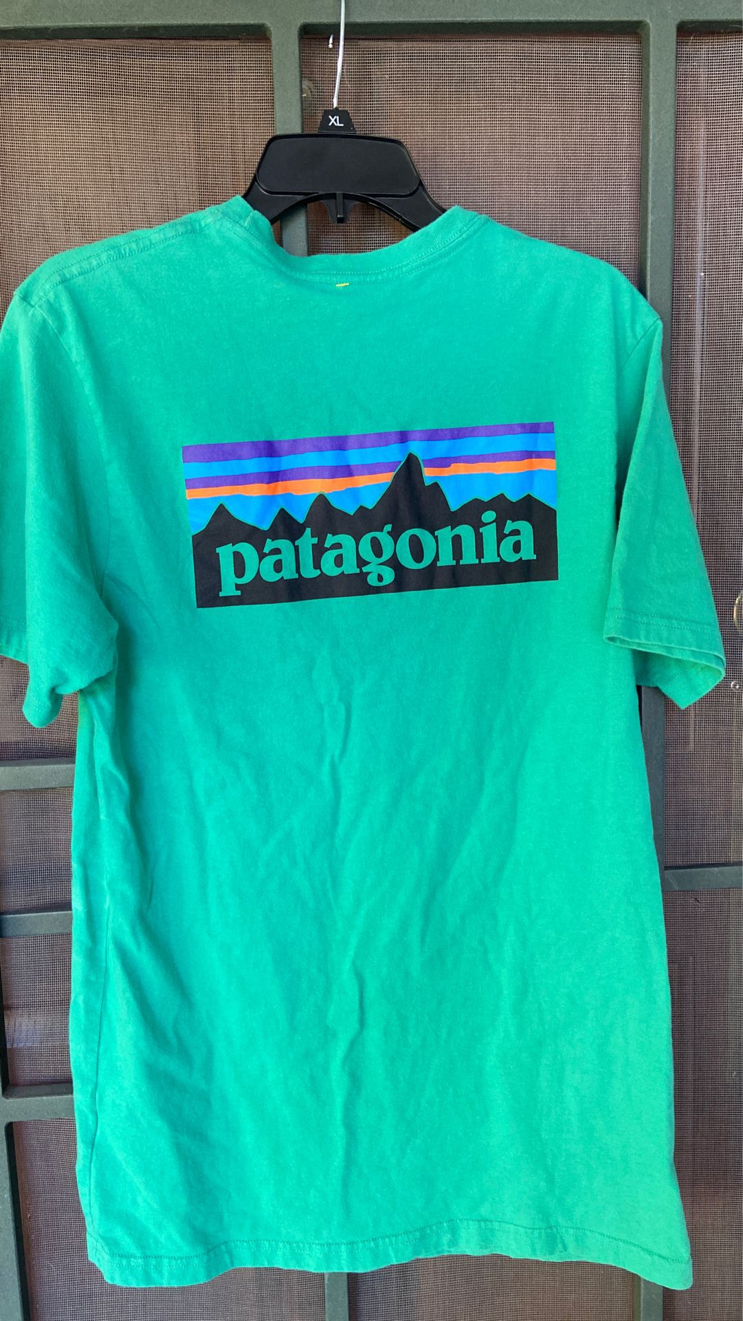 Patagonia shirt mens M
