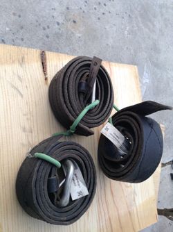 3 cinturones Nuevos de Cuero 2 de 36" y 1 de 42" de ancho $ 4.00 cada uno