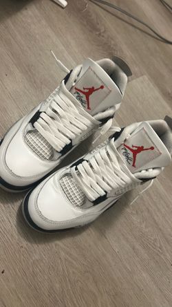 Jordan 4s