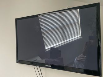 Samsung TV - 42 Inch