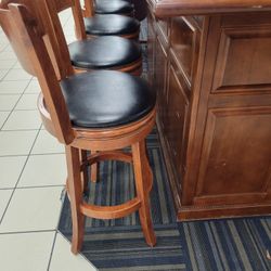 7' Deluxe BAR and 4 Swivel BAR STOOLS