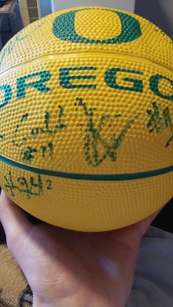 Autographed Ball from 2003 Portland Vs Oregon College Bball Game