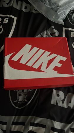 Nike football shoes size 5 kids