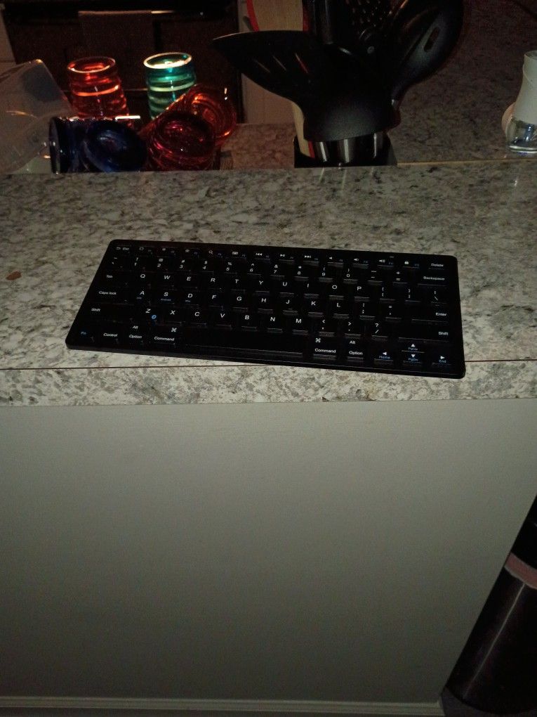 Bluetooth Keyboard For Phones Or Laptops Etc .