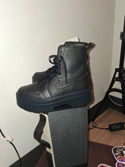 Nike Air Jordan 1 Brooklyn boots Size 10 Women