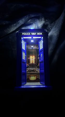 Doctor who box makes noise