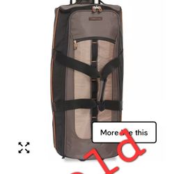 TIMBERLAND dufflebag On Wheels,or Change To Duffle https://offerup.com/redirect/?o=T25seS5uZXc= Condition.33inch Long