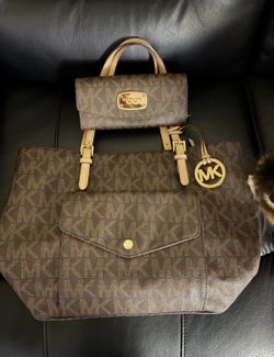 Michael Kors wallet and purse