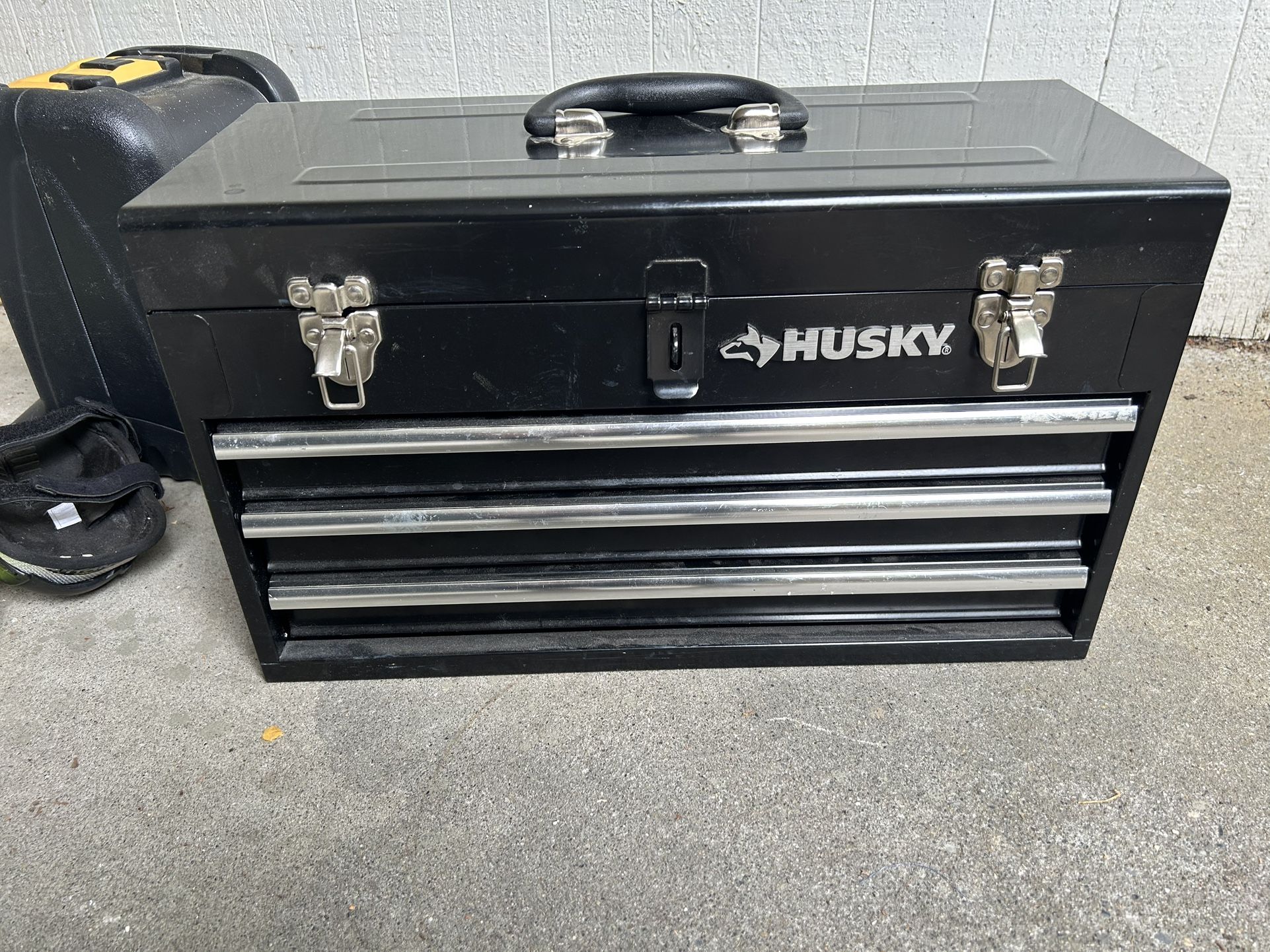 Husky 20” W 3 Drawer Metal Tool Box
