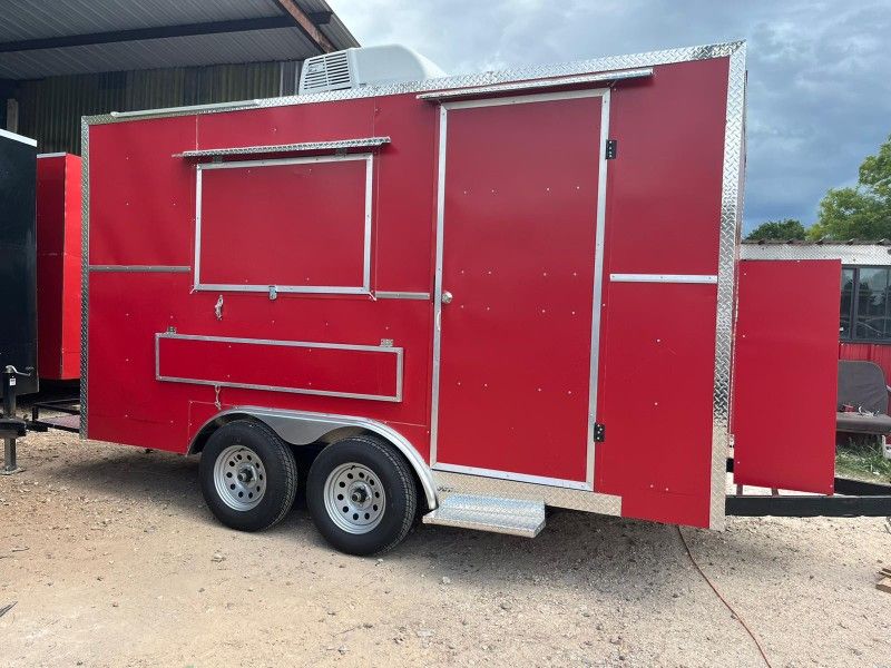Food Trailer For Sale/ Traila De Comida En Venta