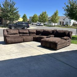 Beautiful Chocolate Brown Colored Reclining Sectional Couch (Delivery Available)