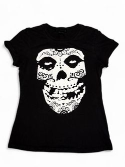 Y2K Vintage Misfits skull tee By Pinky Star Women's black Girly Shirt Horror punk Hardcore Goth metal - Size Small Crimson Ghost skull      Tags: #emo