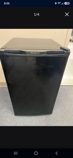 Frigidaire black compact refrigerator