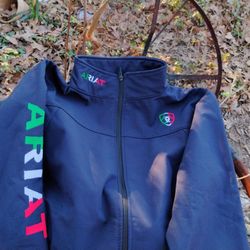 Jacket Ariat De Mexico  Nuevas , Azul Marino, $65 Precio No Negociable! Seagoville Tx 