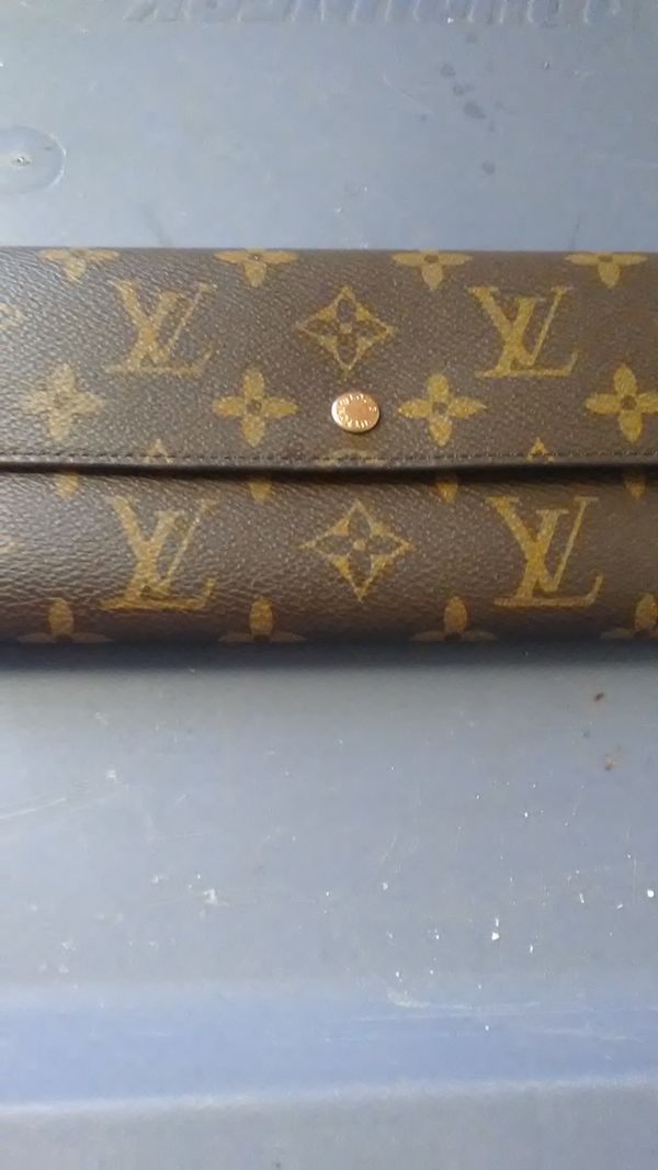 Authentic Louis Vuitton wallet for Sale in Fort Lauderdale, FL - OfferUp
