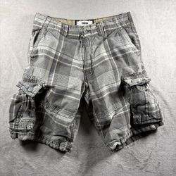 Vintage Levi’s Shorts Men’s Size 32 Gray Plaid Baggy Cargo Skate Y2K #1099