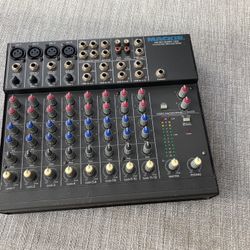 Mackie 1202 Mixer