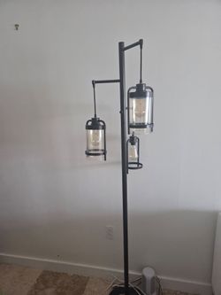 Floor lamp