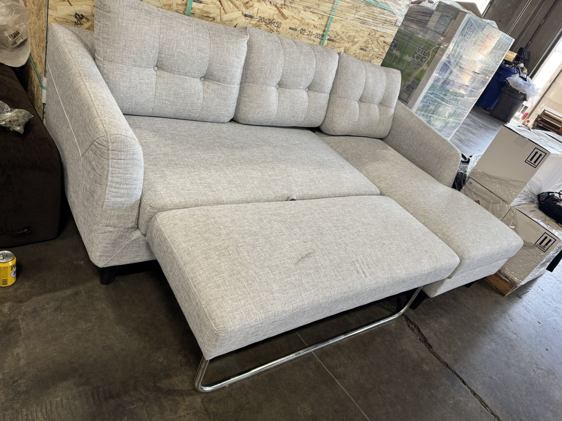 MOE’s SOFA BED