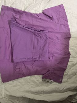 Women’s scrubs, pants and shirt