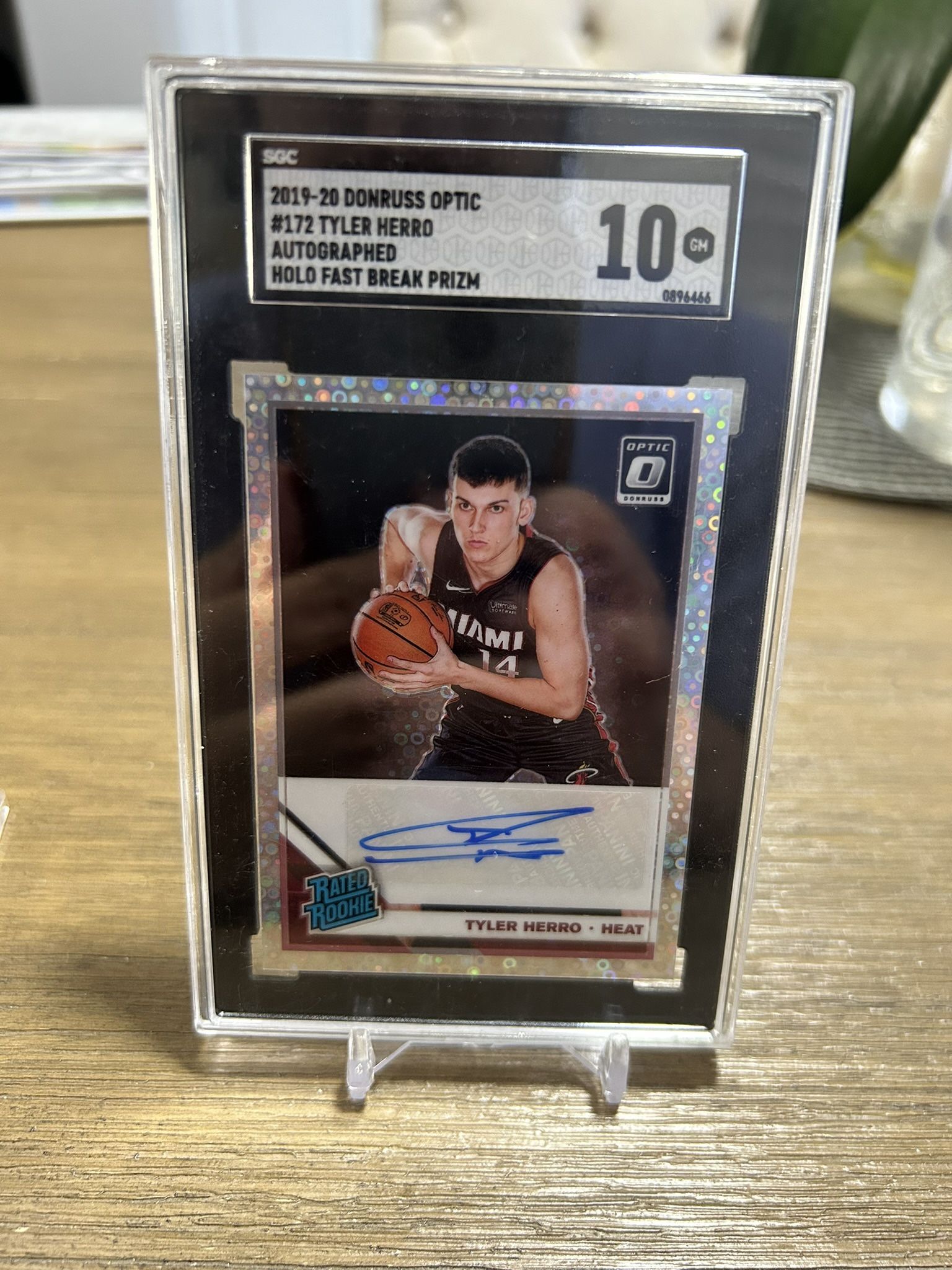 Tyler Herro Optic Fastbreak Rookie Auto SGC 10