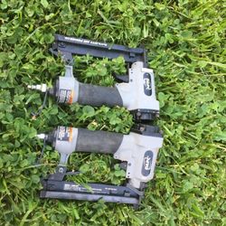 Dos pistolas de grapas una funciona vien la otra no avienta la grapa