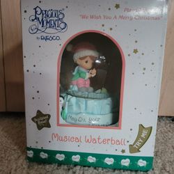 Rare Precious Moments Musical Waterball "We Wish You A Merry Christmas"
