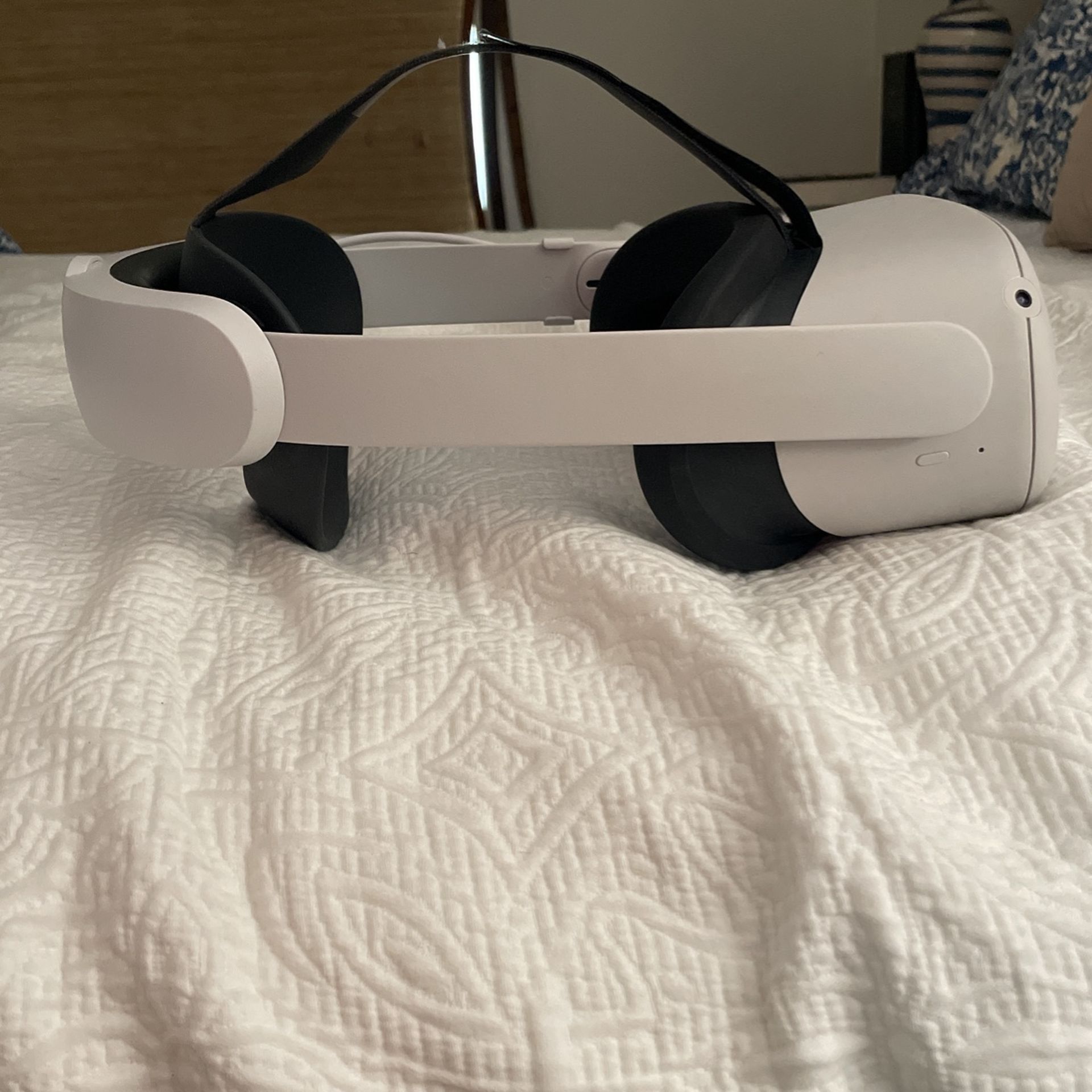 Oculus Quest 2 With Pro Battery