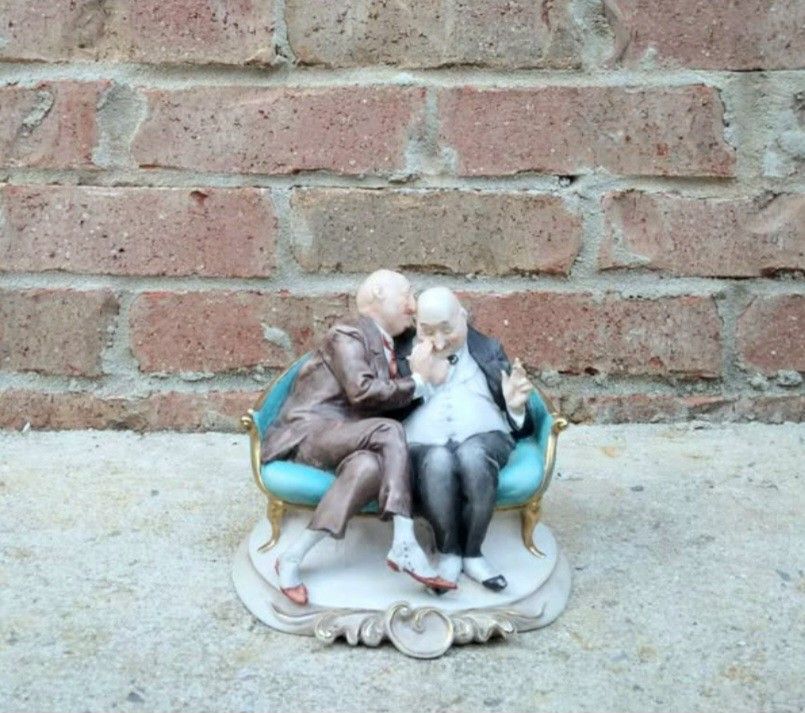 Vintage Capodimonte Pucci Signed "Men Gossiping" Figurine