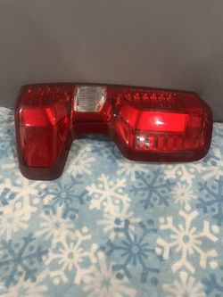 OEM  driver  Side Halogen Tail Lamp For Chevrolet Silverado 2022.   $120