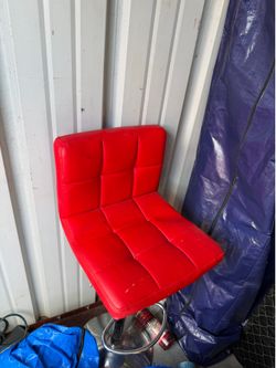 Red stool