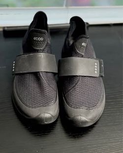 Eco Women’s Tennis Shoes  SIZE 7.5 Pick Up in Van Nuys CA