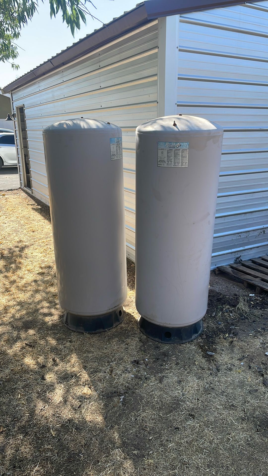 Pressure Tanks -2