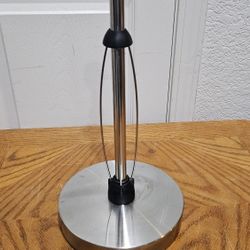 BRUSHED NICKLE PAPER TOWEL HOLDER