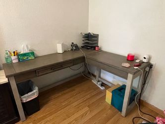 Large desk
