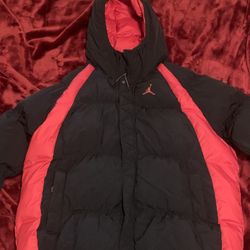 AIR JORDAN ESSENTIALS HOODED PUFFER JACKET BRAND NEW