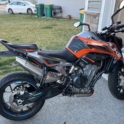 2019 KTM 790