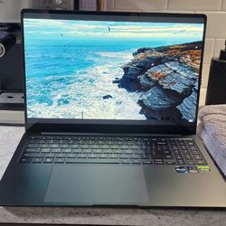 Samsung Galaxy Book 3 Ultra 4050 RTX