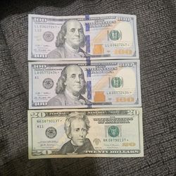 Star Notes 2 100 And 1 20 Bills