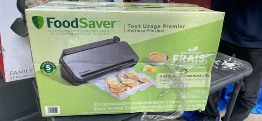 FoodSaver Vacuum Sealer