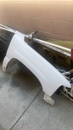 GMC YUKON SUBURBAN fender